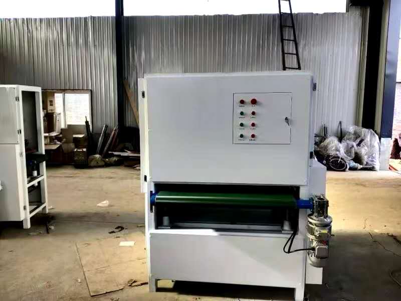 平面去毛刺機.jpg 平面去毛刺機.jpg